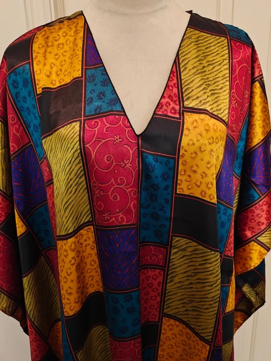 Vintage Winlar Satin Patchwork Caftan w Animal Print. Excellent condition. - Picture 4 of 9